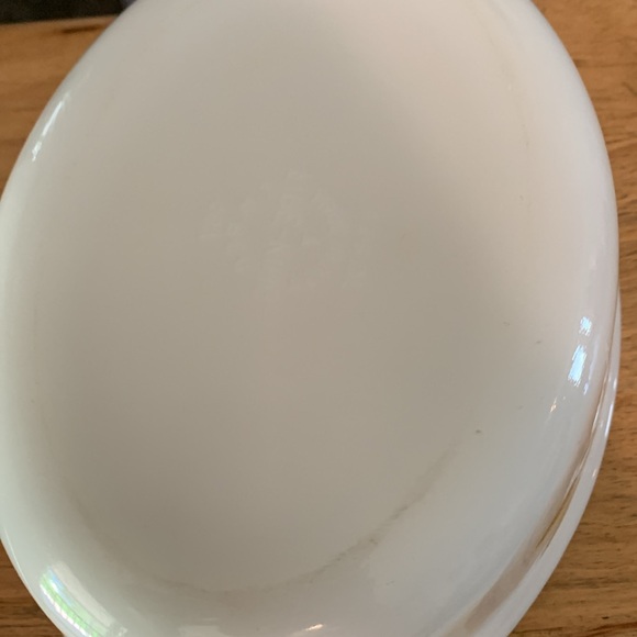 Fire King 1.5 Qt dish - Picture 3 of 3
